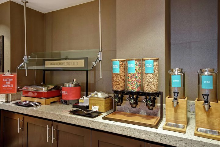 Breakfast area