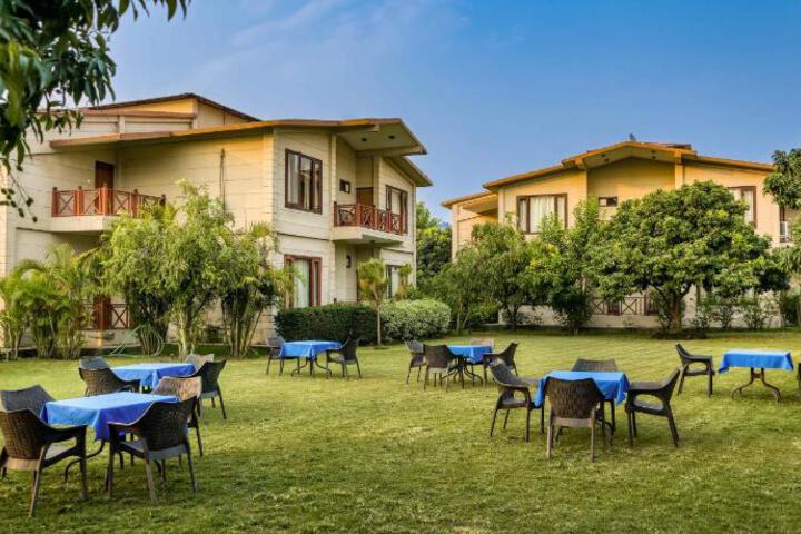 Sunday Alaya Resort by CheckIn Corbett