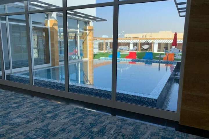Pool 4 of 6