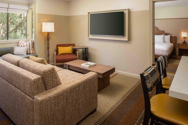 Room 63 of 203