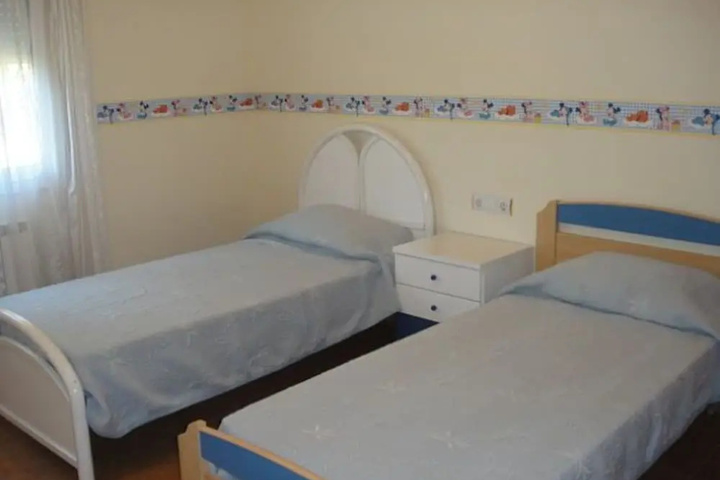 Room 5 of 14