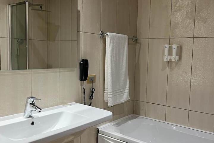 Room 44 of 71