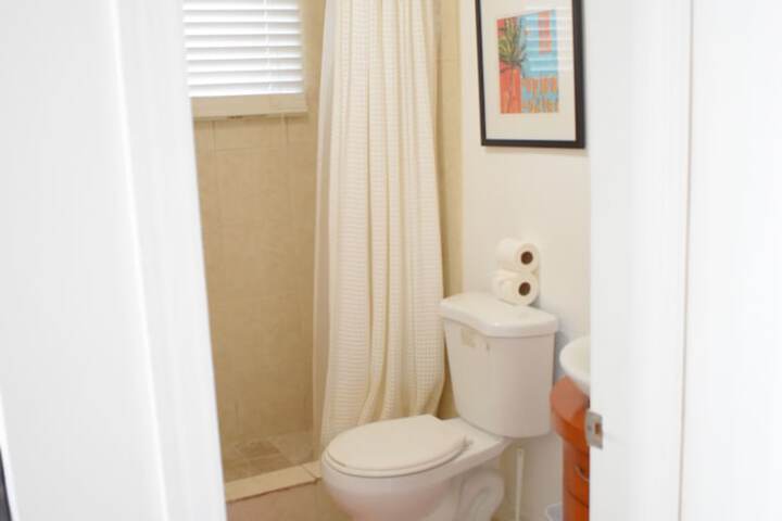 Room 40 of 74