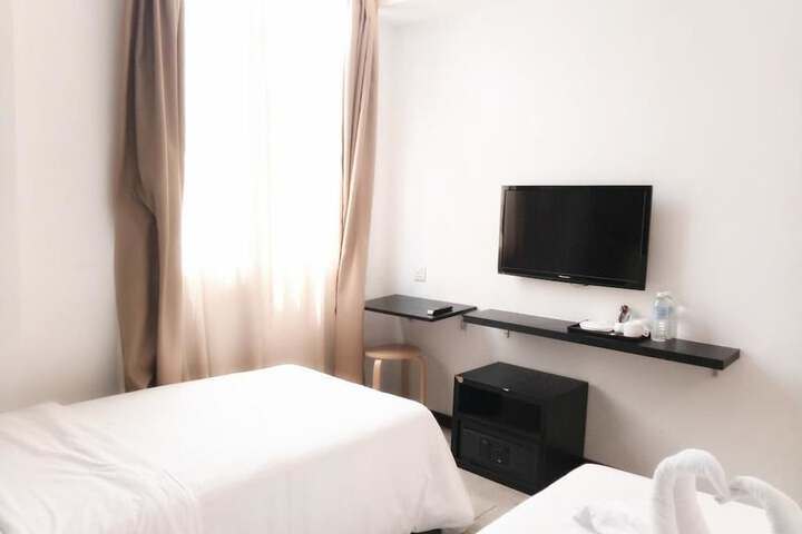 Room 18 of 47