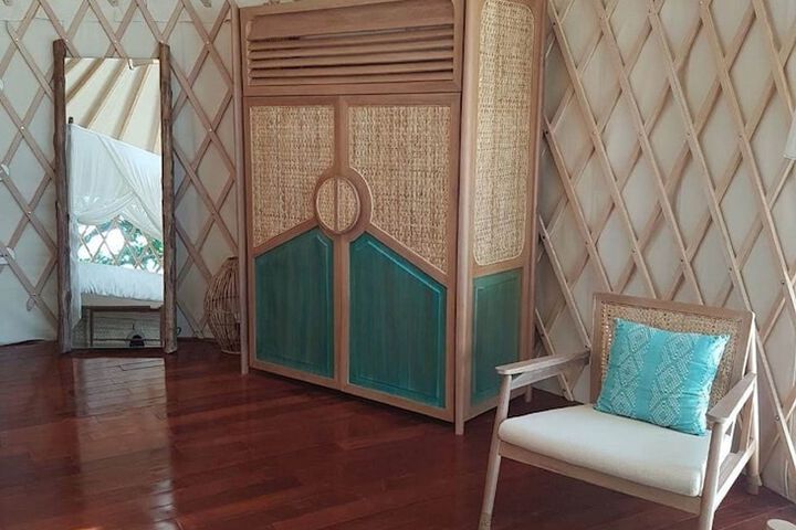 Room 3 of 47