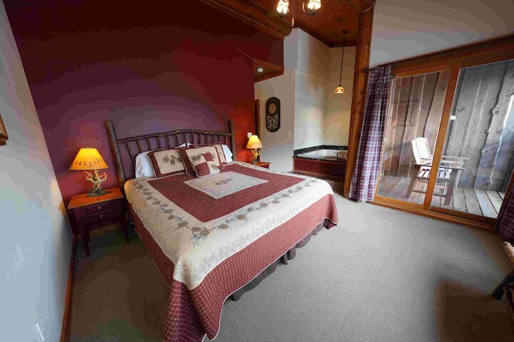 Room 38 of 241