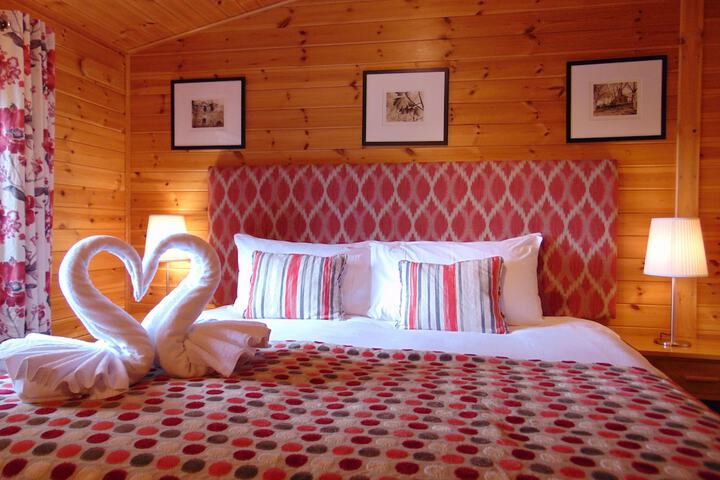 Room 2 of 199