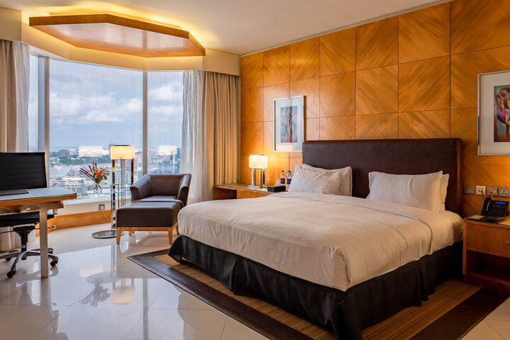 Room 32 of 64