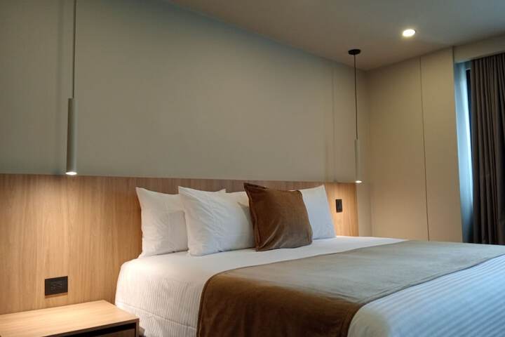 Room 42 of 123