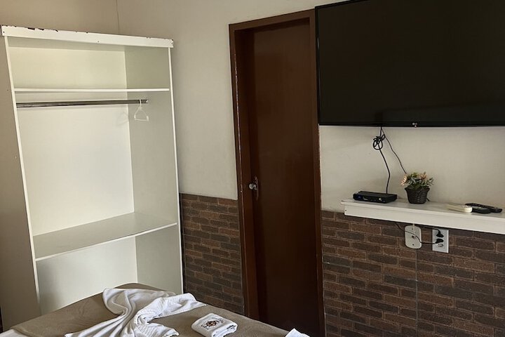 Room 19 of 74