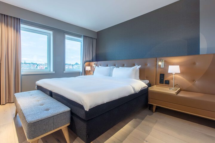 Room 34 of 117