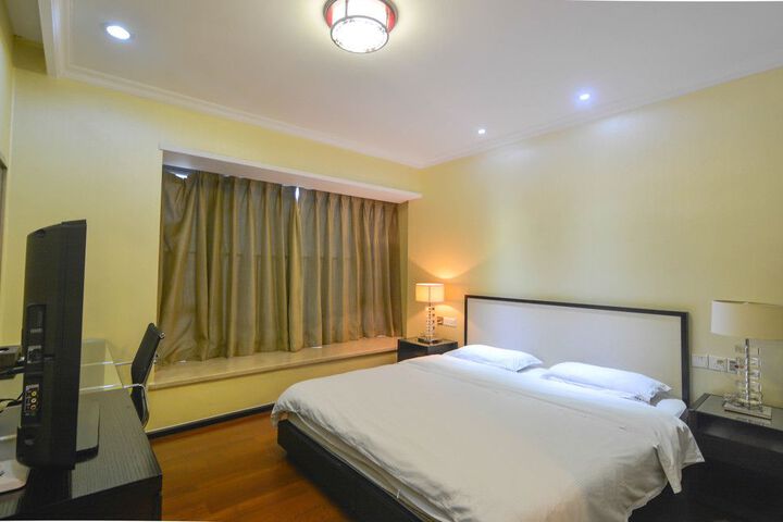 Room 6 of 45