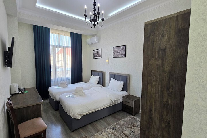 Room 13 of 47