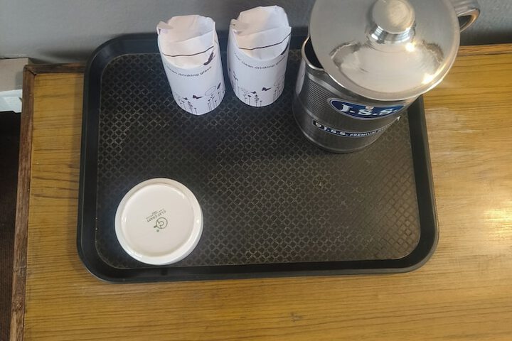 Room 4 of 11