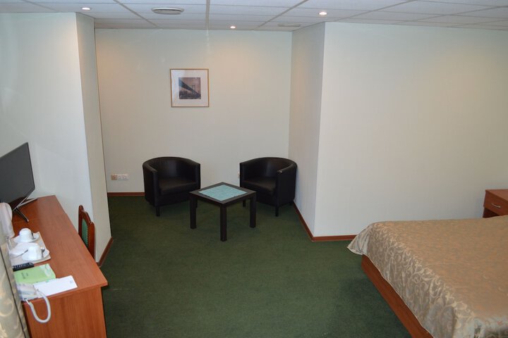 Room 5 of 45
