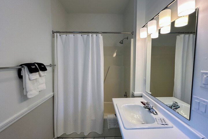 Room 40 of 67