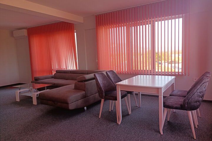 Room 23 of 30