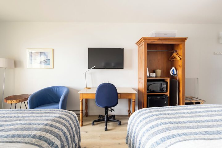 Room 3 of 18