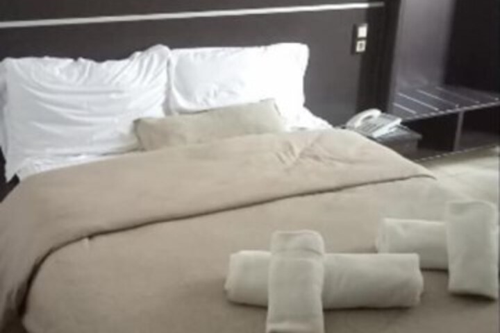 Room 16 of 41