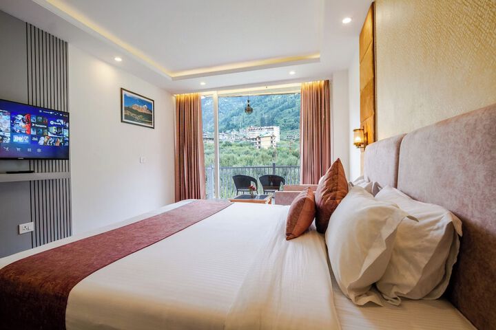 Room 10 of 46