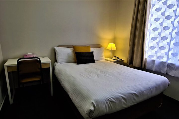 Room 5 of 51