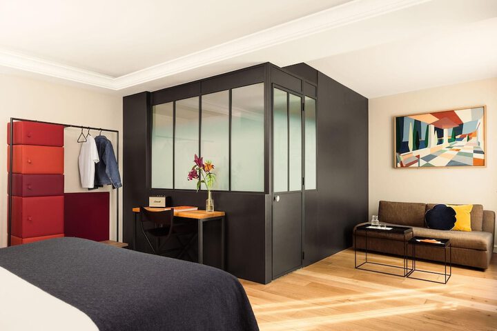 Room 14 of 86