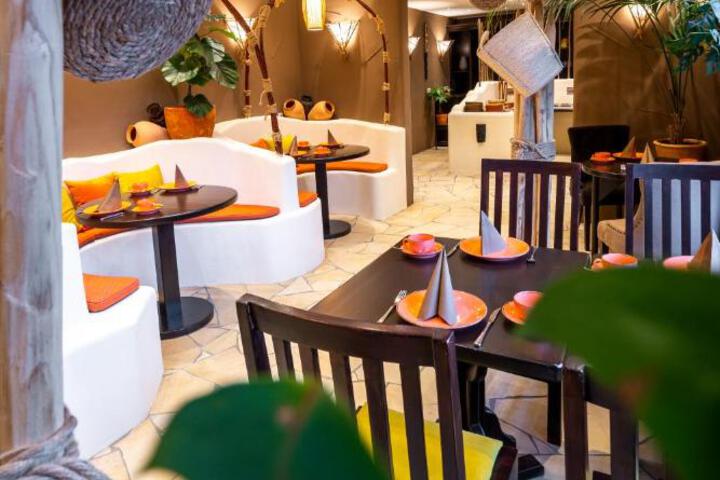 Hotel Luina Beach