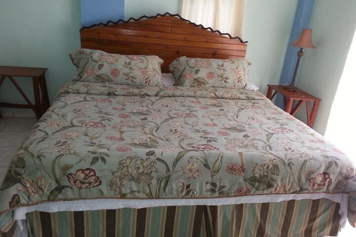 Room 15 of 108