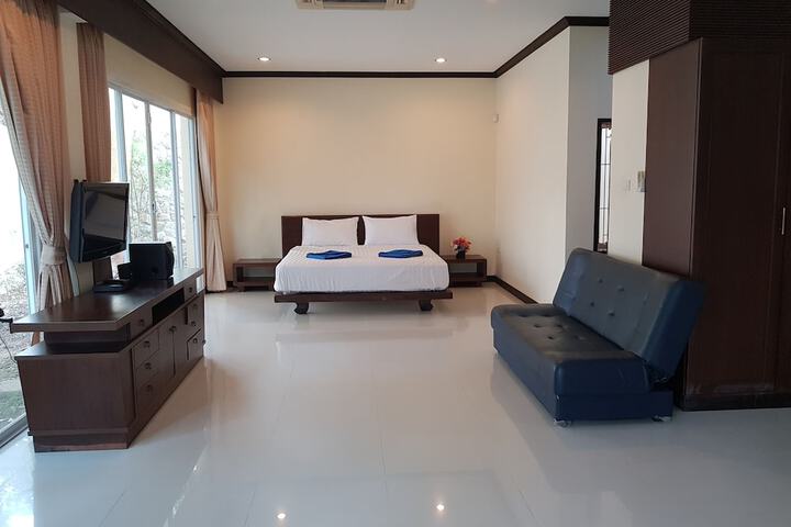 Room 19 of 46