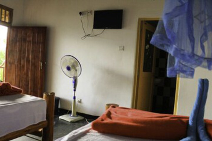 Room 5 of 15
