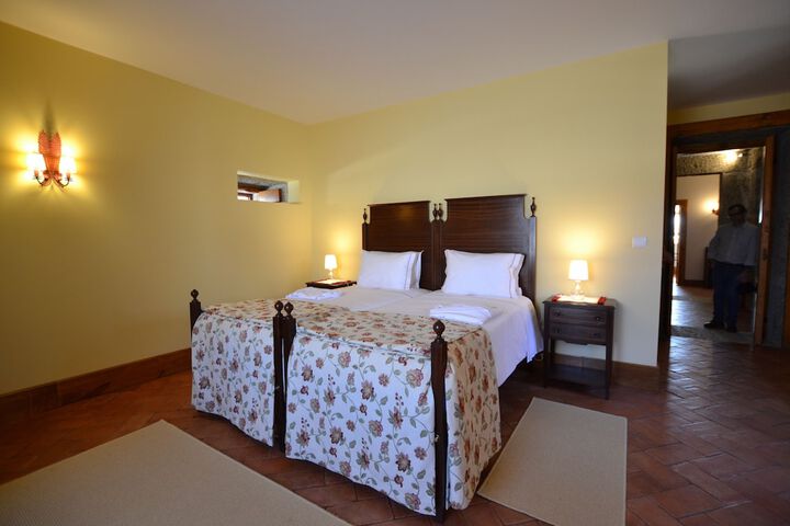 Room 3 of 60