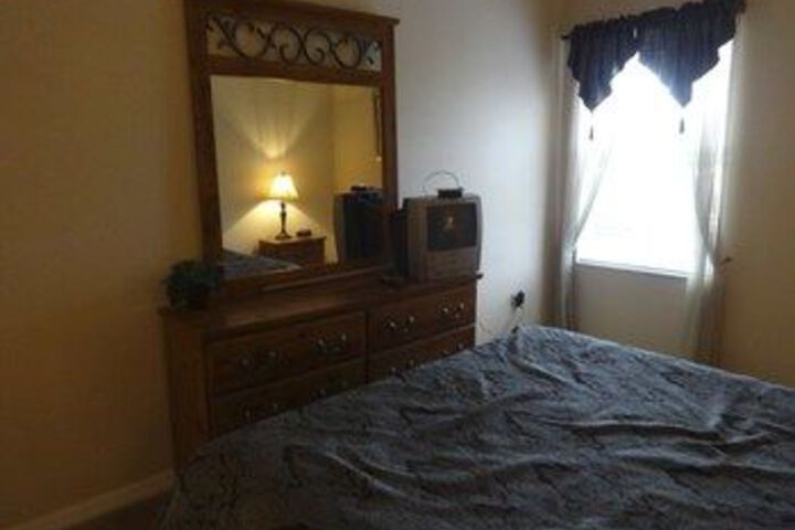 Room 13 of 77