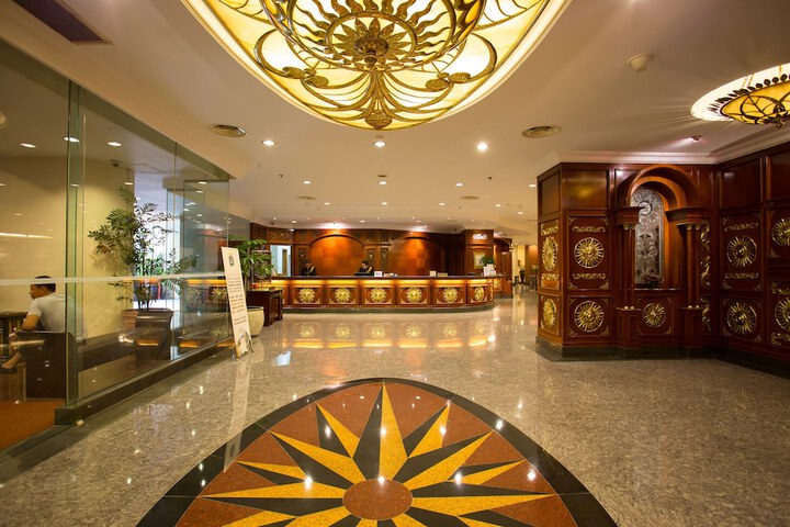 Hotel Lobby