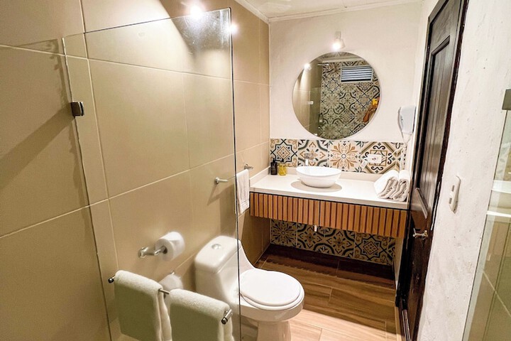 Room 15 of 92