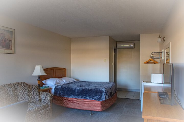 Room 16 of 63