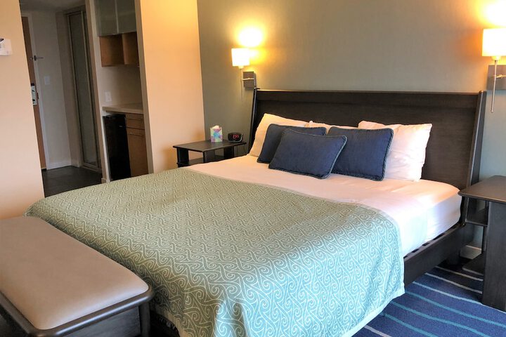 Room 58 of 213