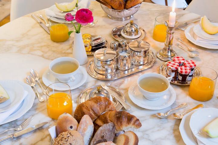 Breakfast/Coffee Service 105 of 121