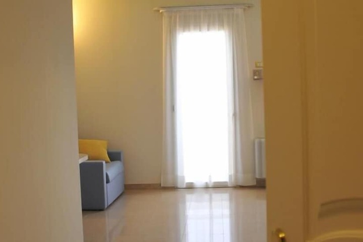 Room 10 of 23
