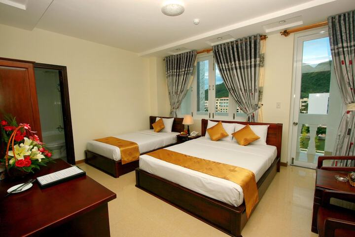 Room 20 of 39