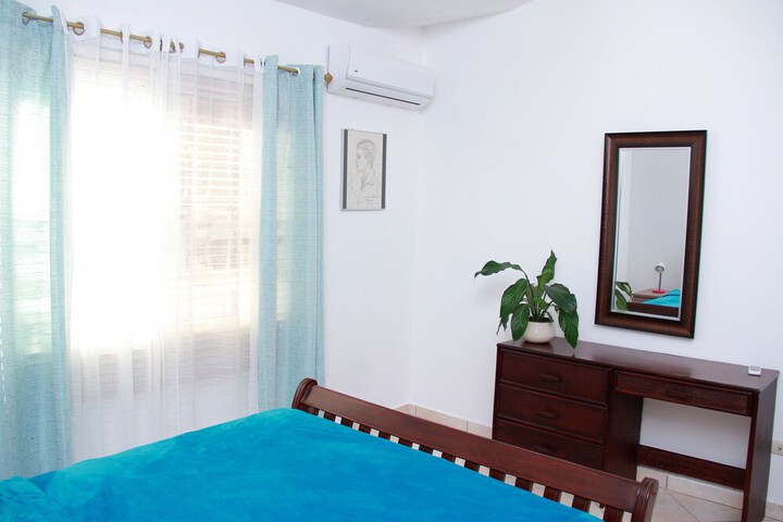 Room 4 of 24