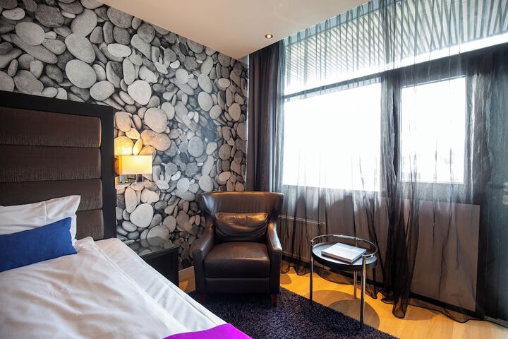 Room 21 of 80