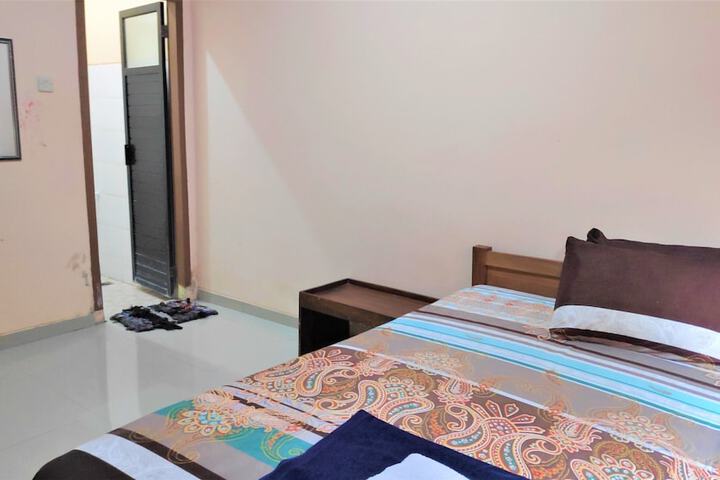 Room 16 of 46