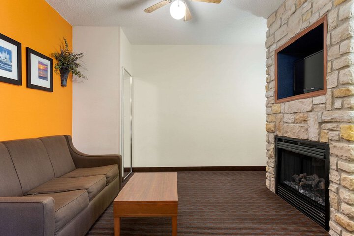 2 Queen Beds Suite Accessible (9 of 27)