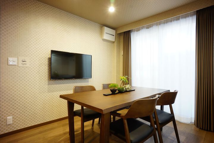 Room 25 of 41