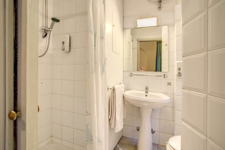 Clean Restrooms
