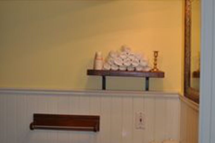 Room 3 of 25