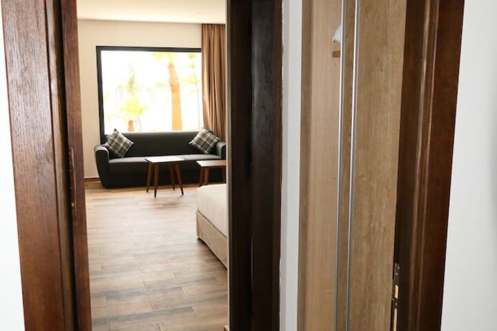 Room 19 of 49