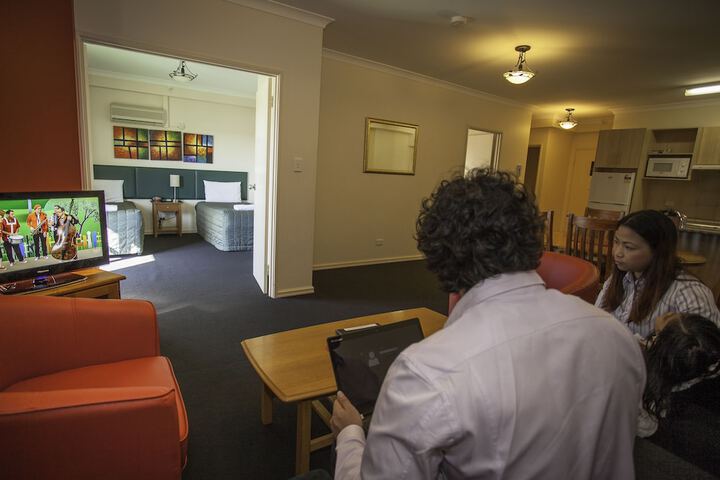 Room 9 of 38
