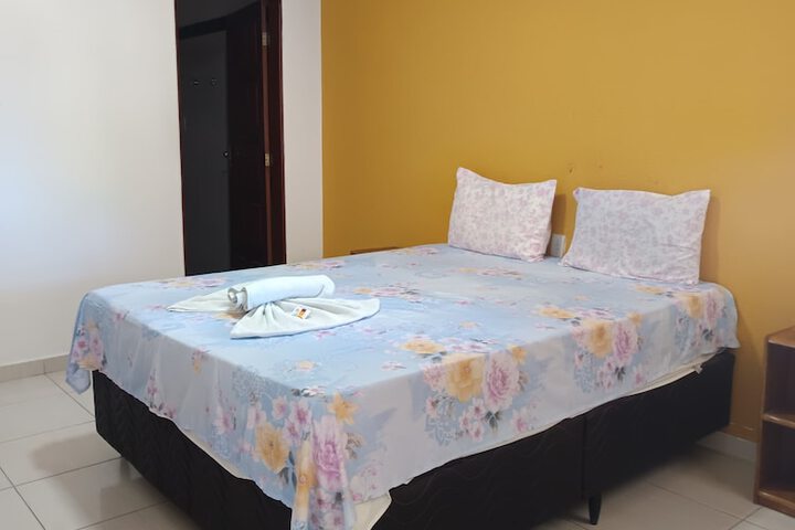 Room 4 of 20