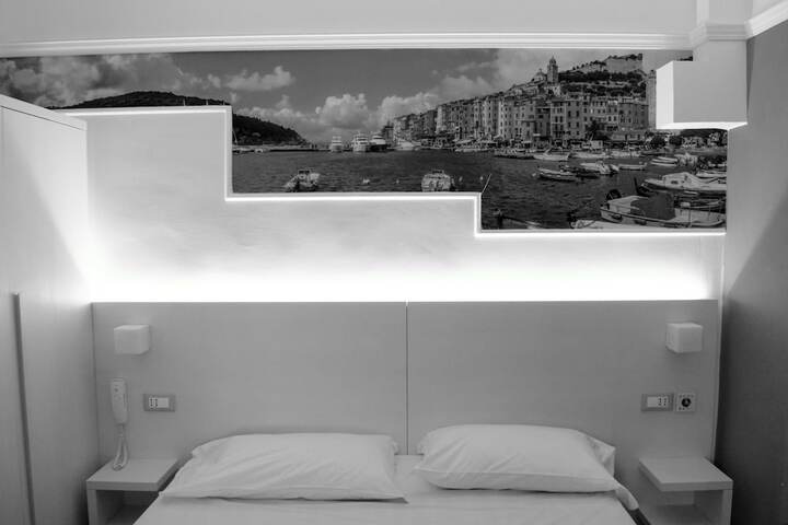 Room 37 of 51